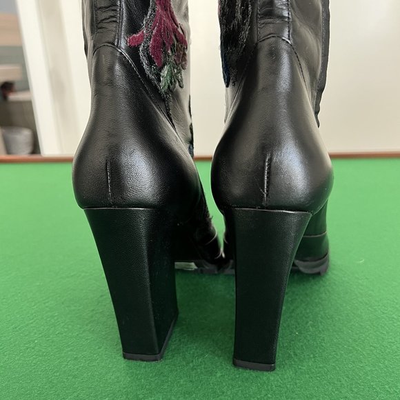 Runway Boots - Exquisite Embroidered Boots from Shiatzy Chen size 8.5/9 - Picture 8 of 16